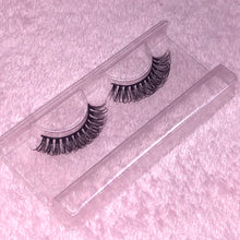 Load image into Gallery viewer, Baby Girl - Strip Lash
